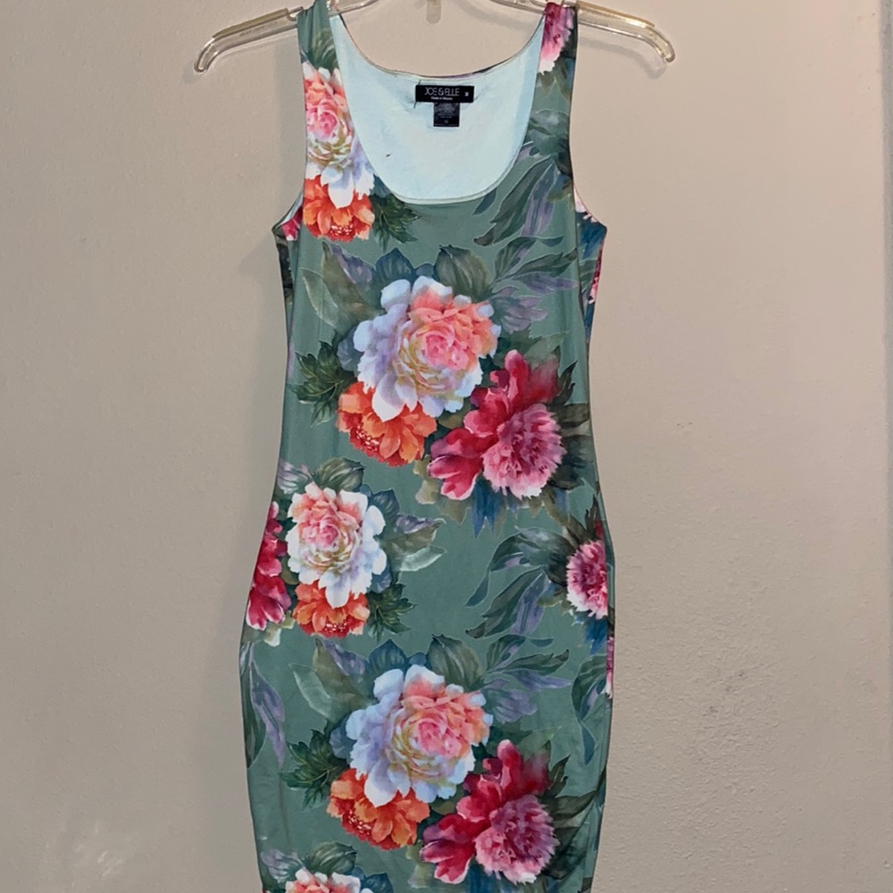 JOE AND ELLE FLORAL DRESS